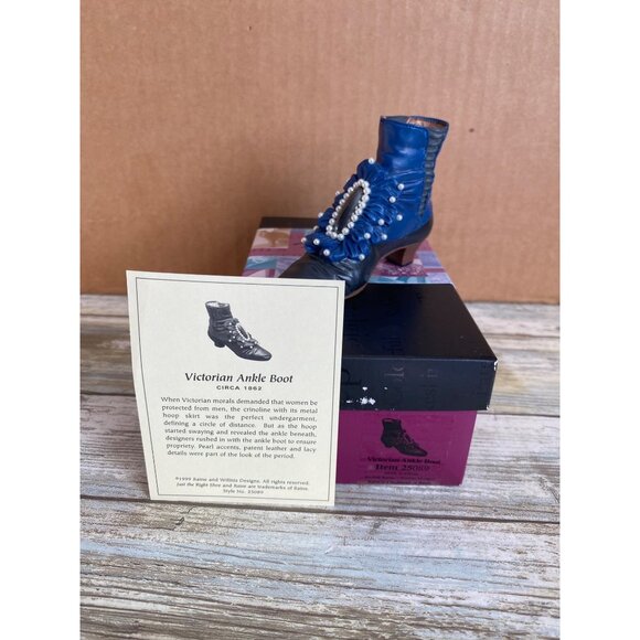 Just the Right Shoe by Raine Mini Shoe Figurines New in Box Lot of 7 - Picture 8 of 16